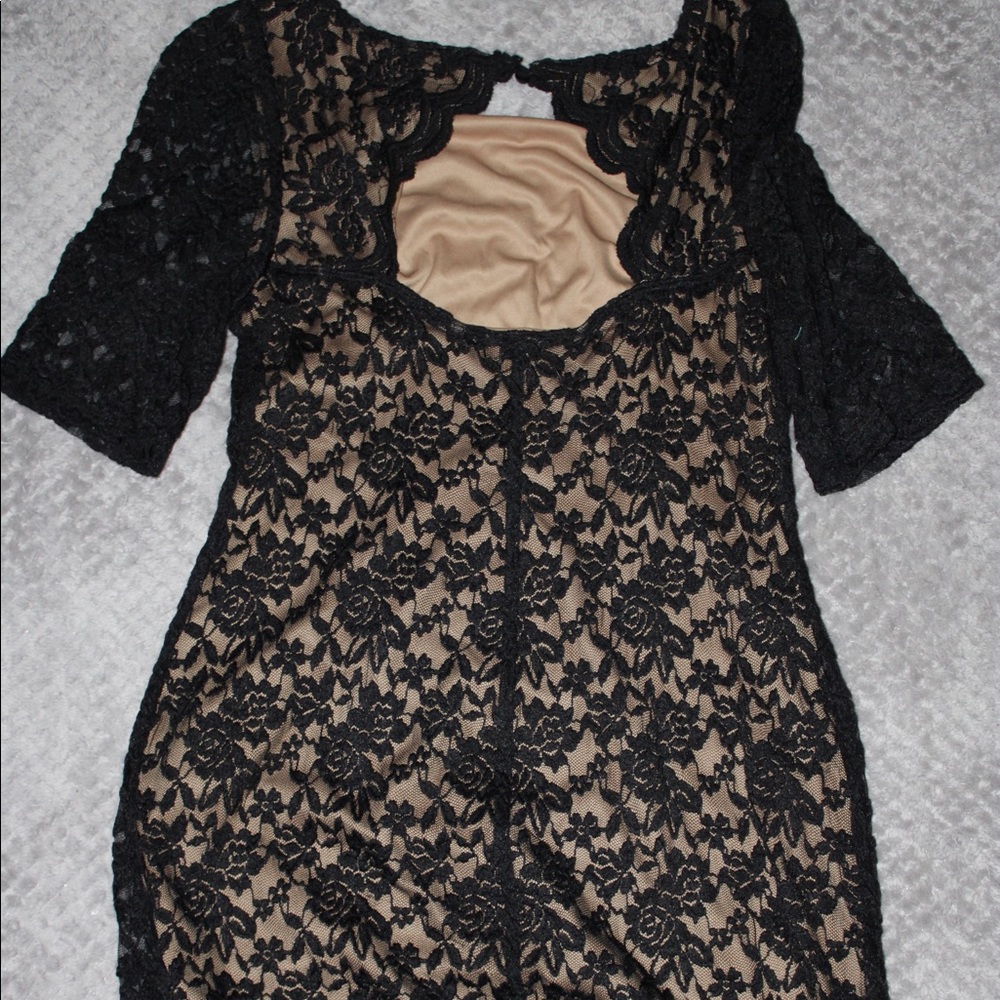 Dress - Picture 2 of 3